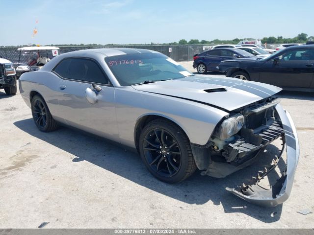 dodge challenger 2018 2c3cdzag3jh219473