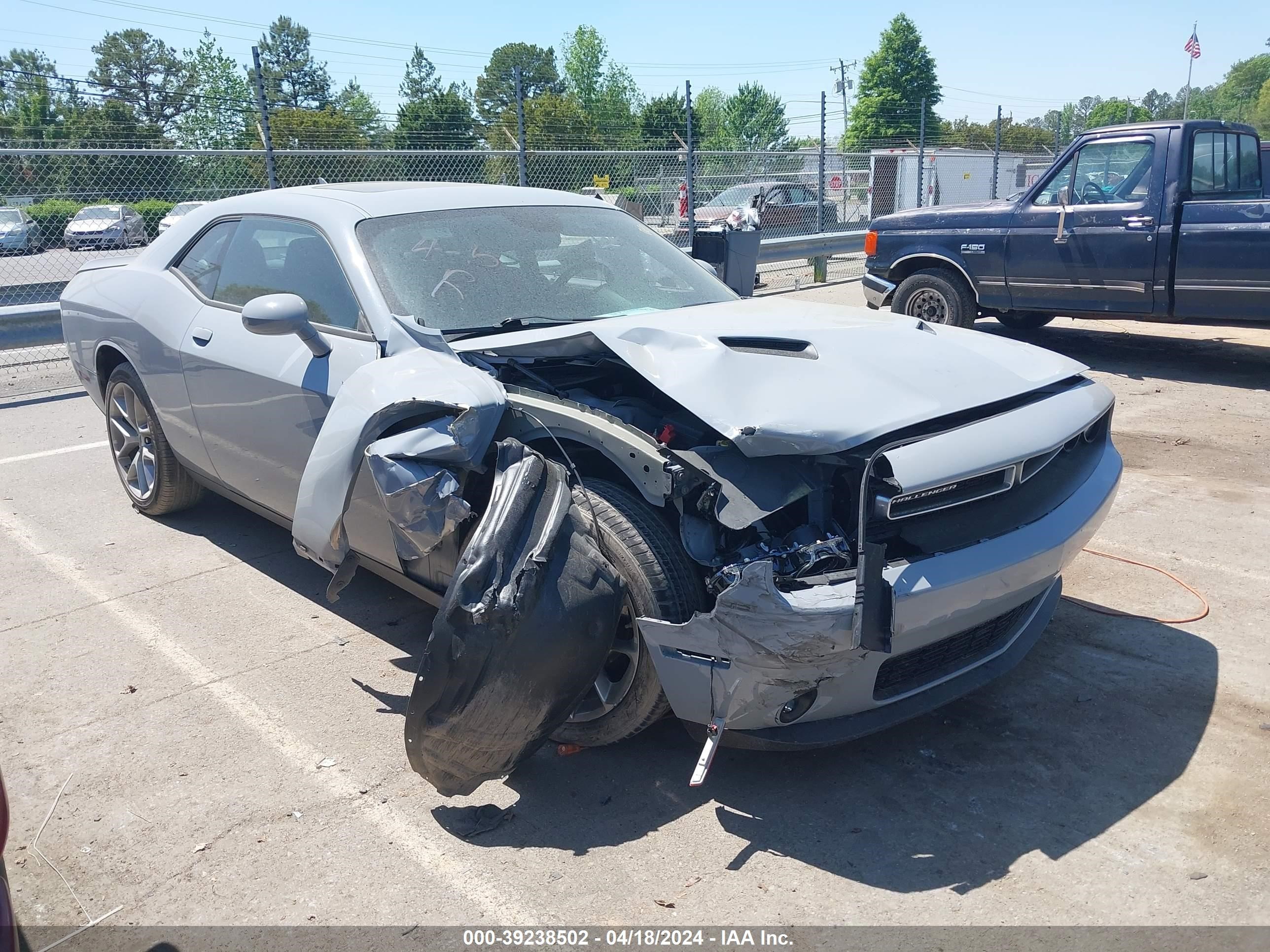 dodge challenger 2022 2c3cdzag5nh230433