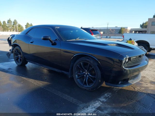 dodge challenger 2018 2c3cdzag8jh128361