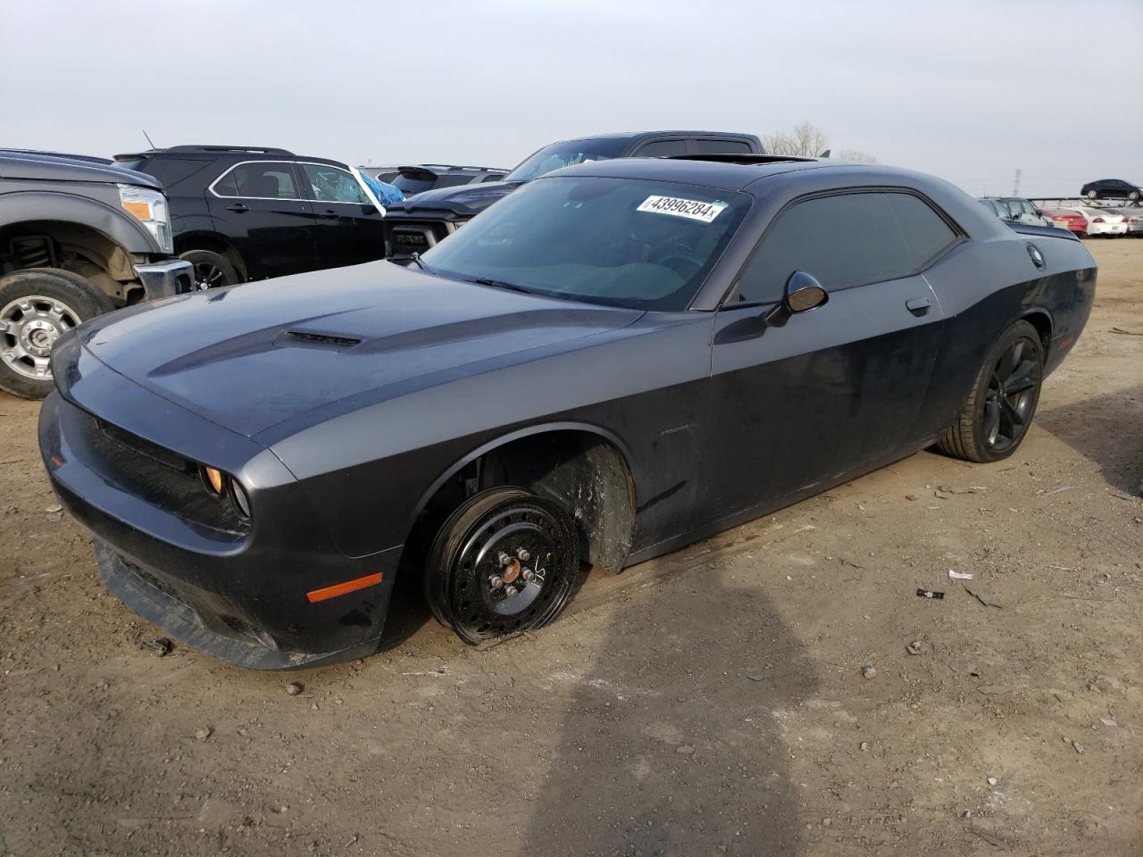 dodge challenger 2017 2c3cdzbt0hh665490