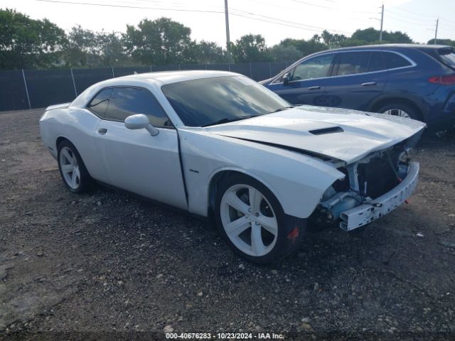 dodge challenger 2018 2c3cdzbt0jh182894