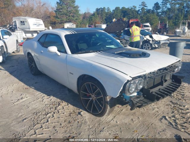 dodge challenger 2018 2c3cdzbt0jh252278