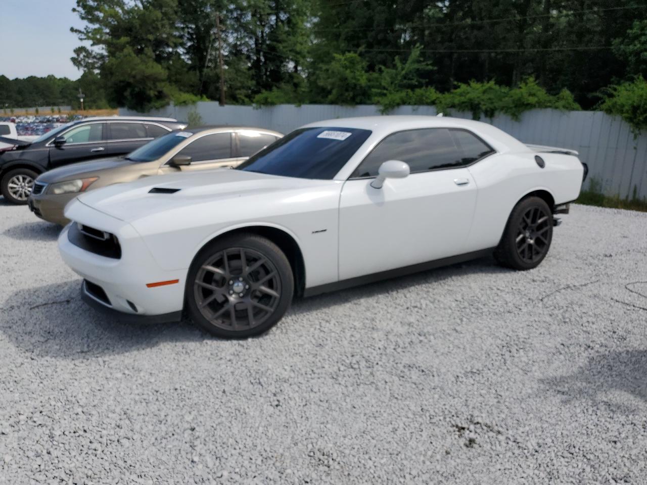 dodge challenger 2016 2c3cdzbt2gh338149