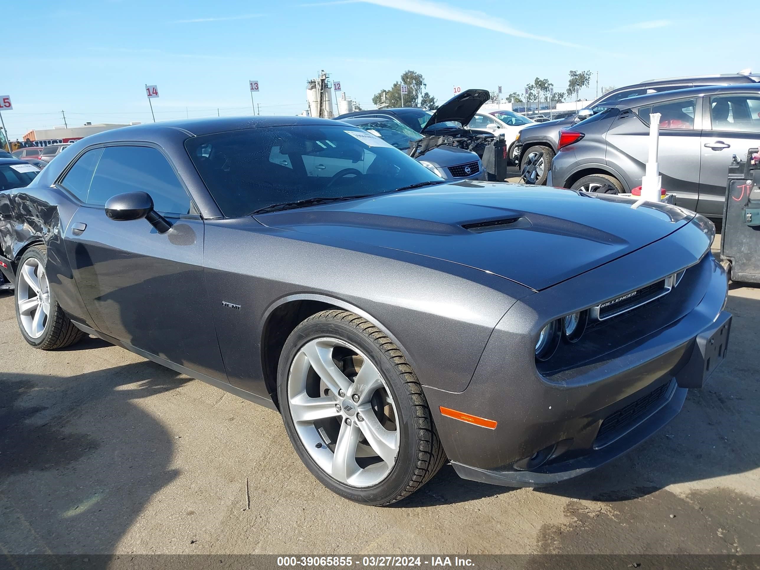 dodge challenger 2017 2c3cdzbt5hh589037