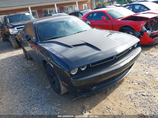 dodge challenger 2018 2c3cdzbt5jh182583