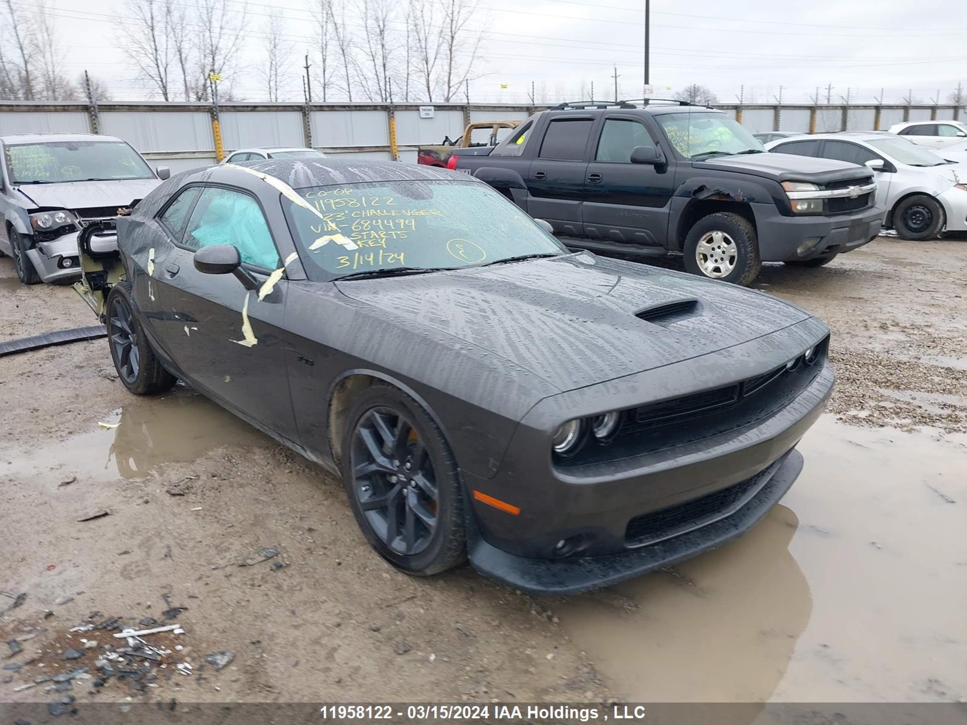 dodge challenger 2023 2c3cdzbt6ph684494