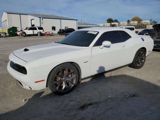 dodge challenger 2019 2c3cdzbt7kh737616