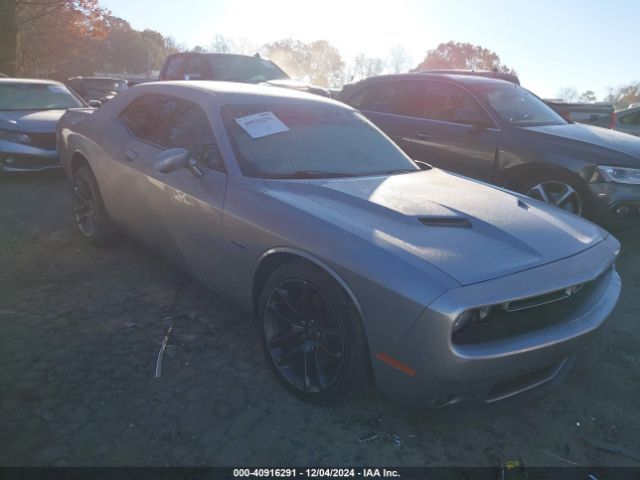 dodge challenger 2017 2c3cdzbt8hh555061