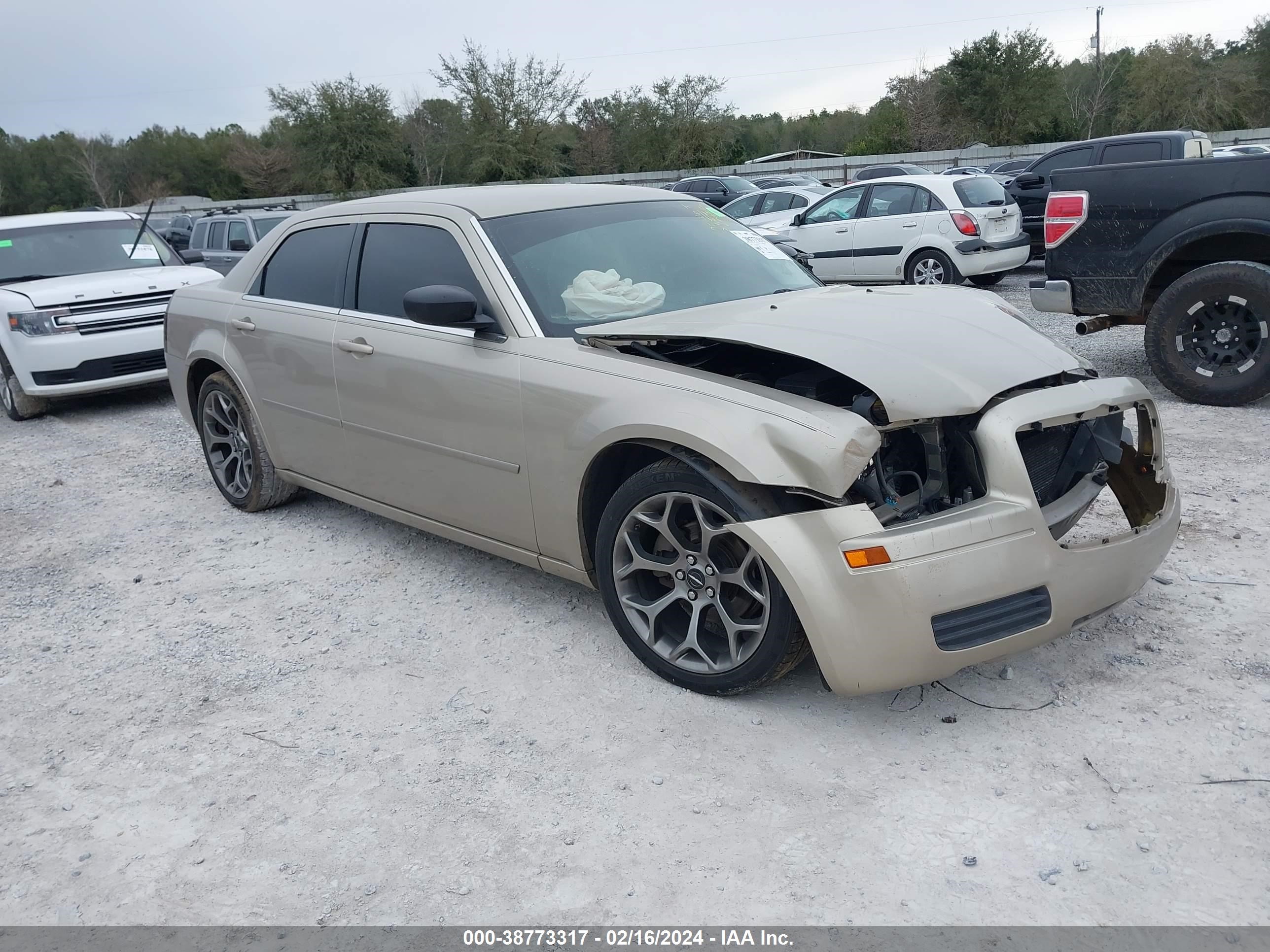 chrysler 300 2008 2c3ka43r18h209038