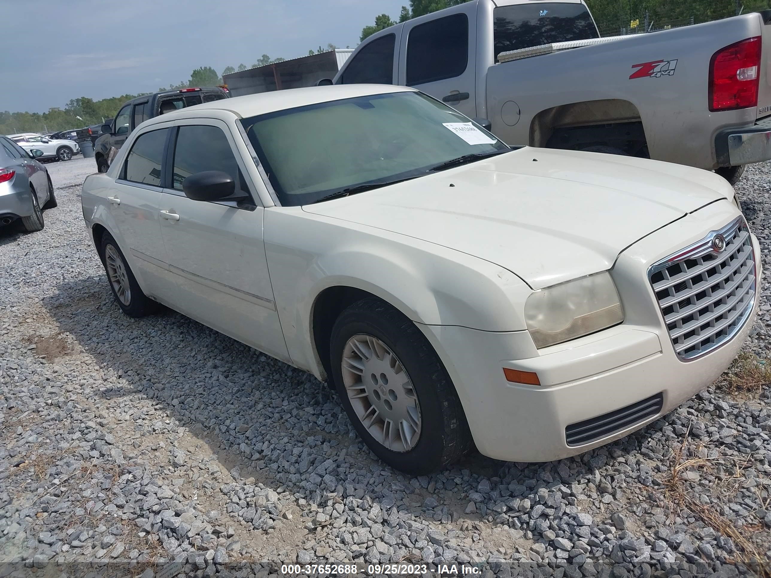 chrysler 300 2007 2c3ka43r37h704260