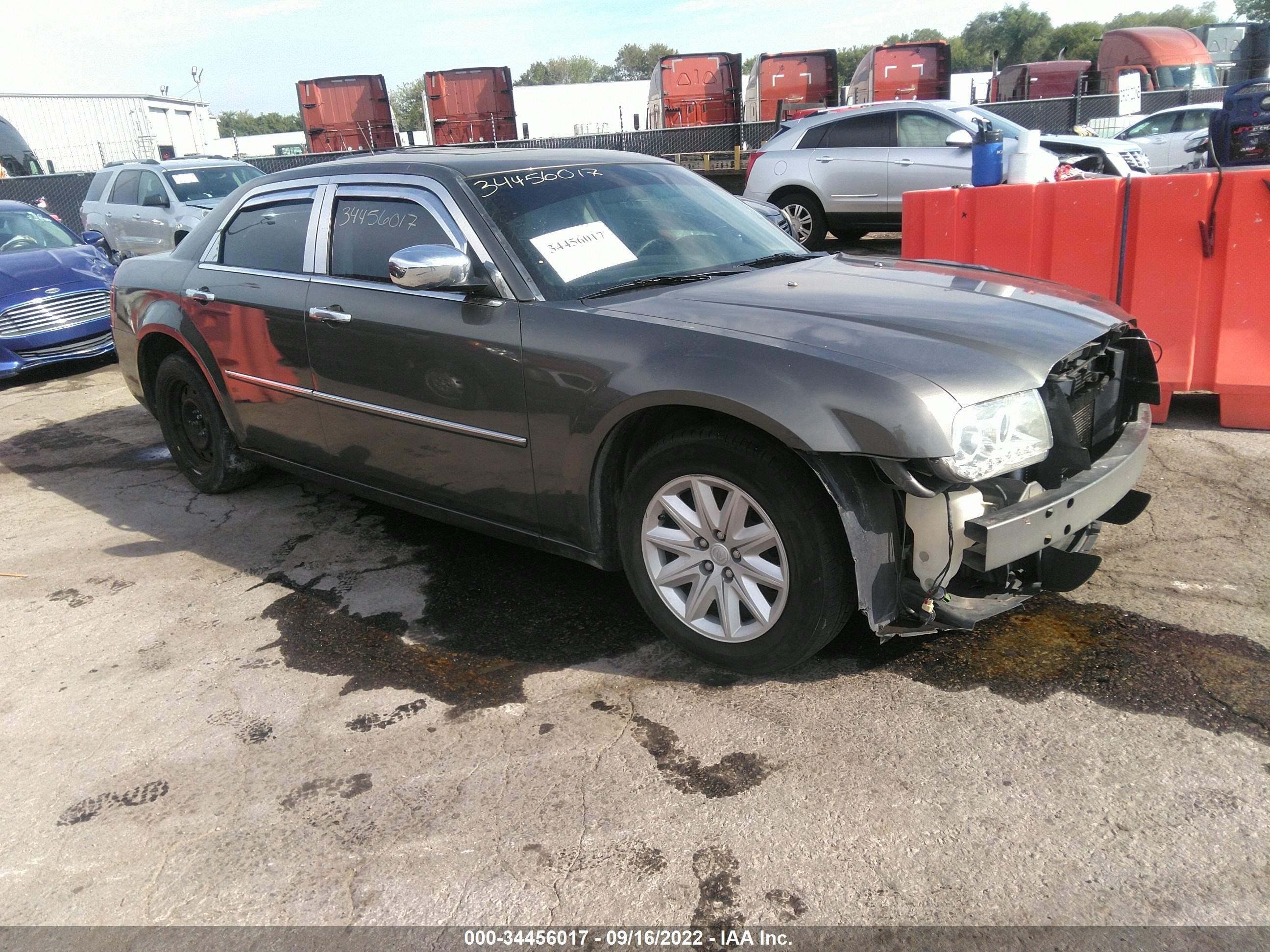 chrysler 300 2008 2c3ka43r78h152568