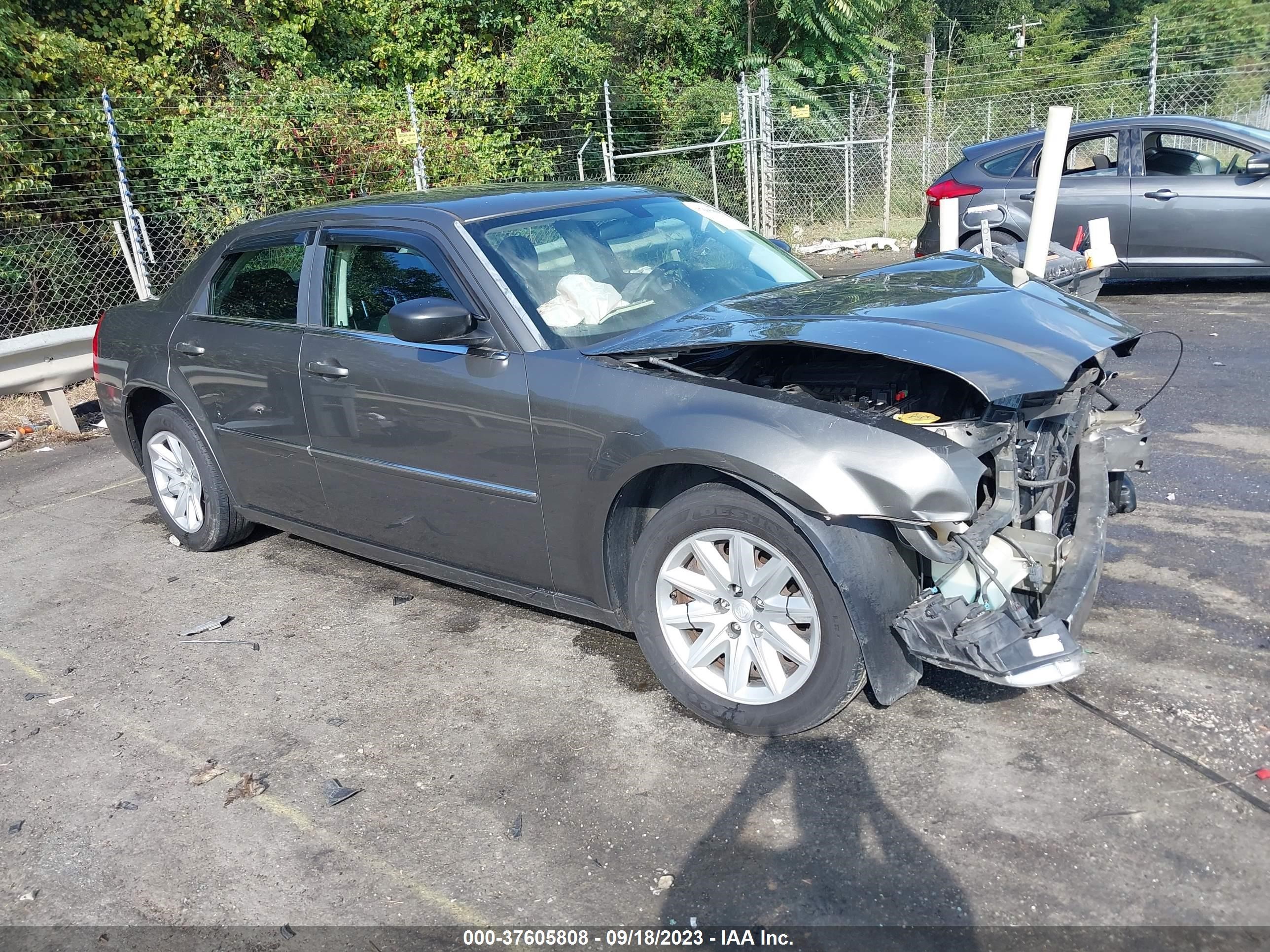 chrysler 300 2008 2c3ka43r88h106439