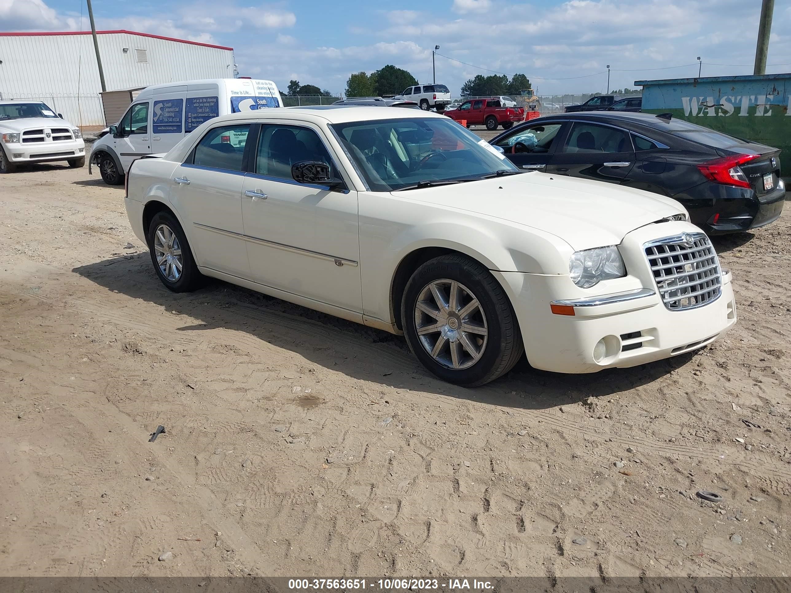 chrysler 300 2008 2c3ka63h38h119070