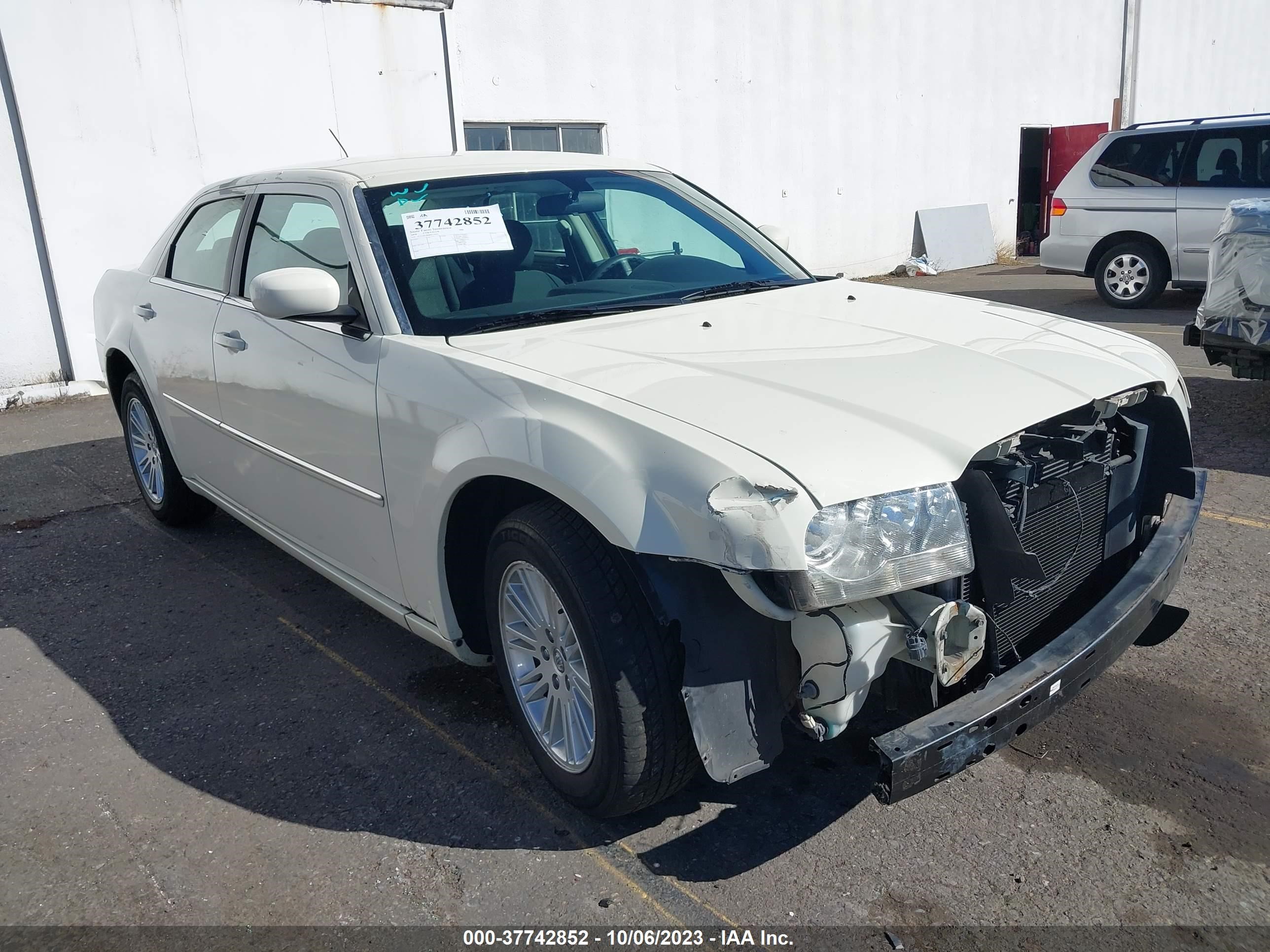 chrysler 300 2008 2c3la43r68h125043