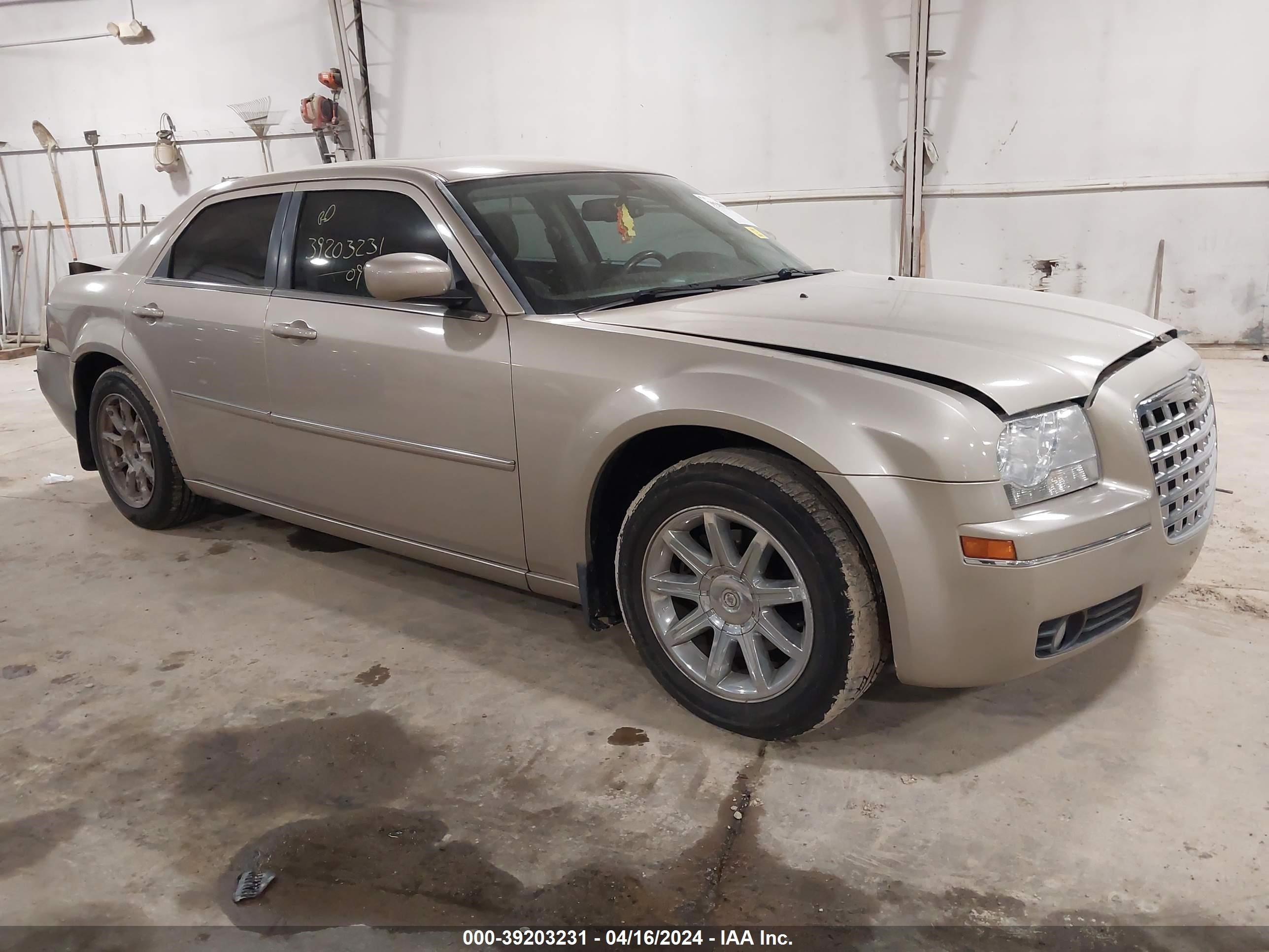 chrysler 300 2009 2c3la53v69h577465