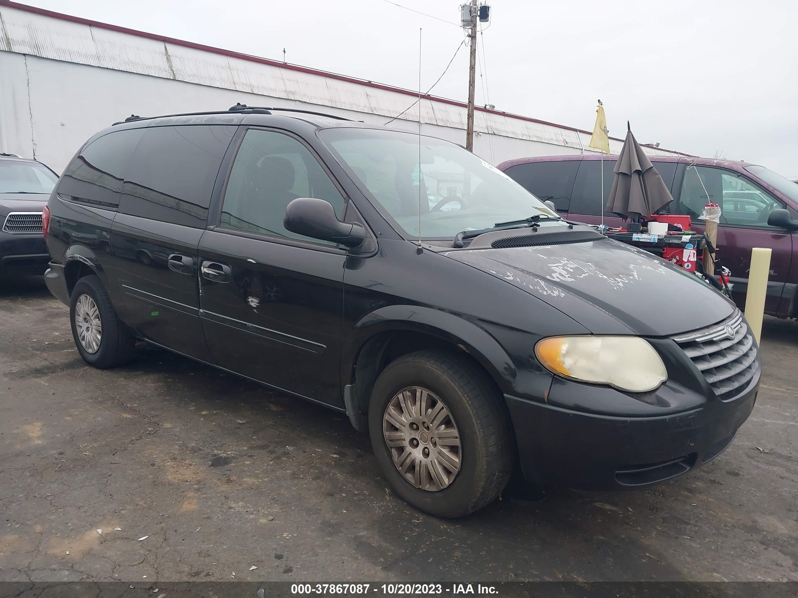 chrysler town & country 2005 2c4gp44r45r134131