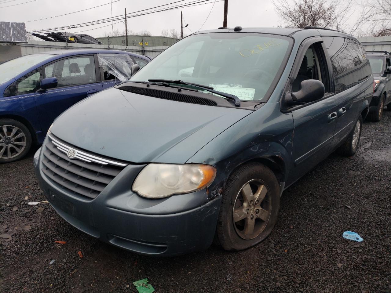 chrysler town & country 2005 2c4gp44r75r406722