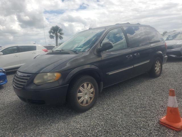 chrysler town & cou 2005 2c4gp54l45r444426