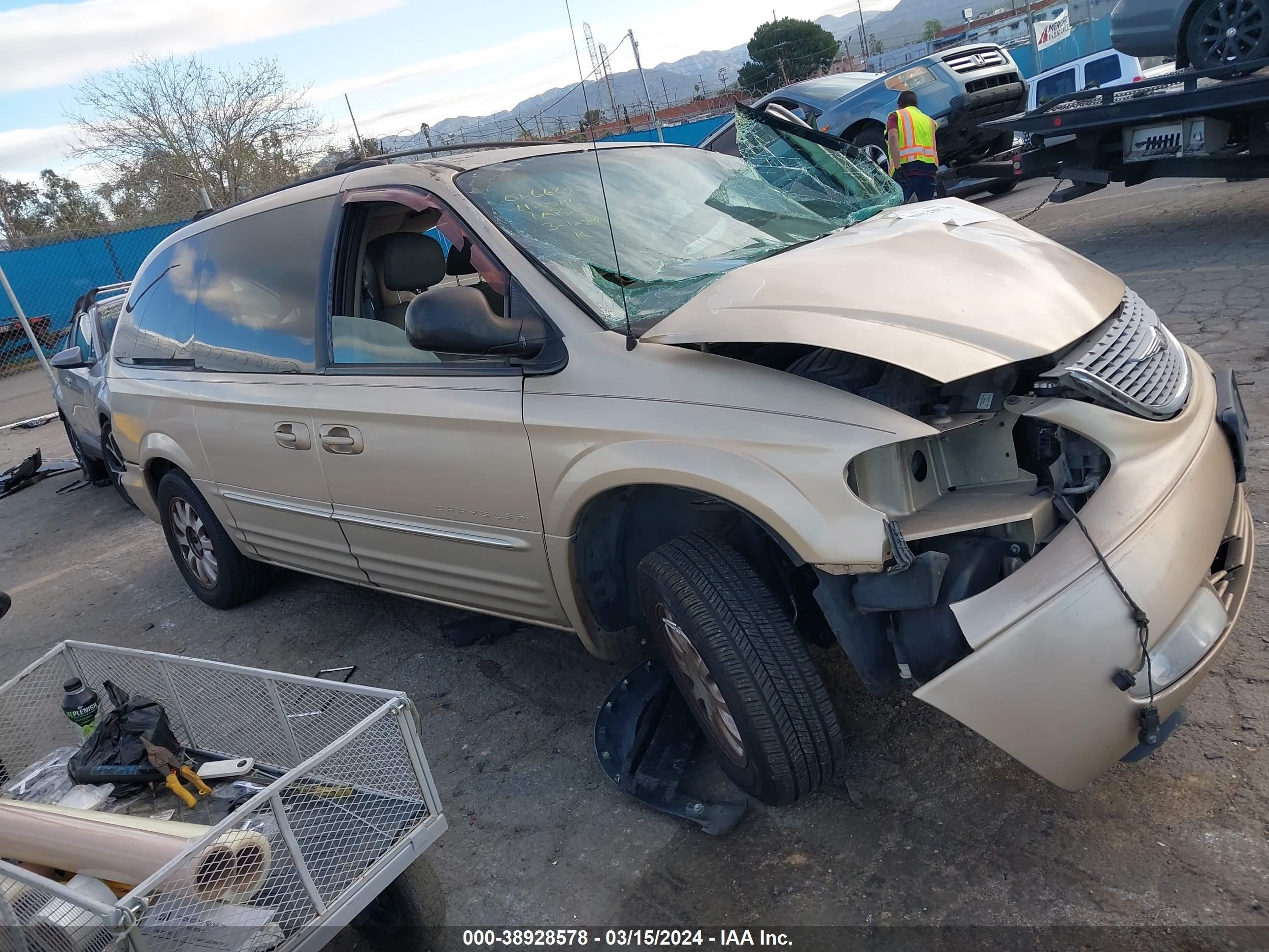 chrysler town & country 2001 2c4gp54l61r168213