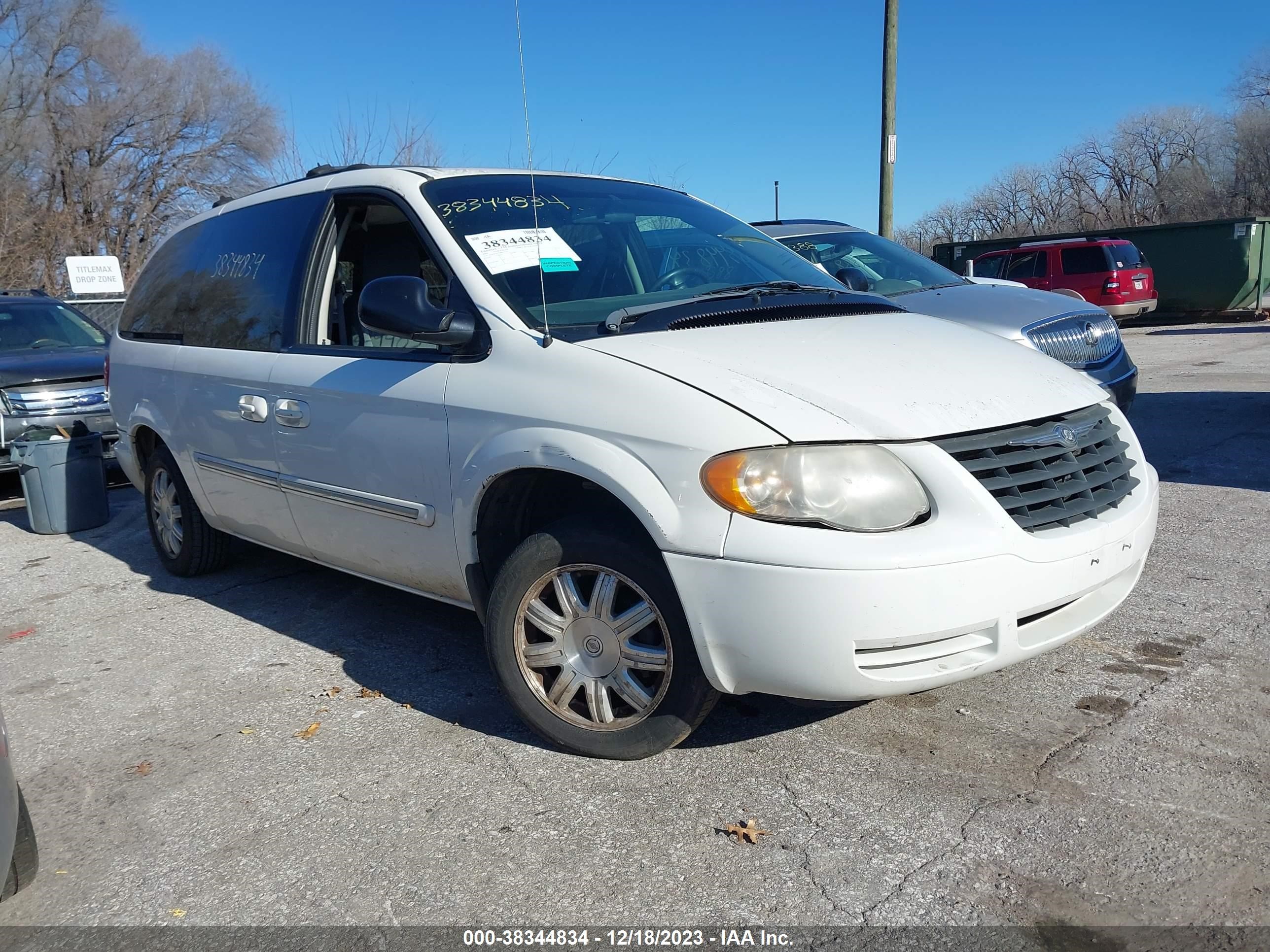 chrysler town & country 2005 2c4gp54l75r439835