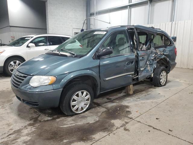 chrysler town & cou 2005 2c4gp54l95r291574