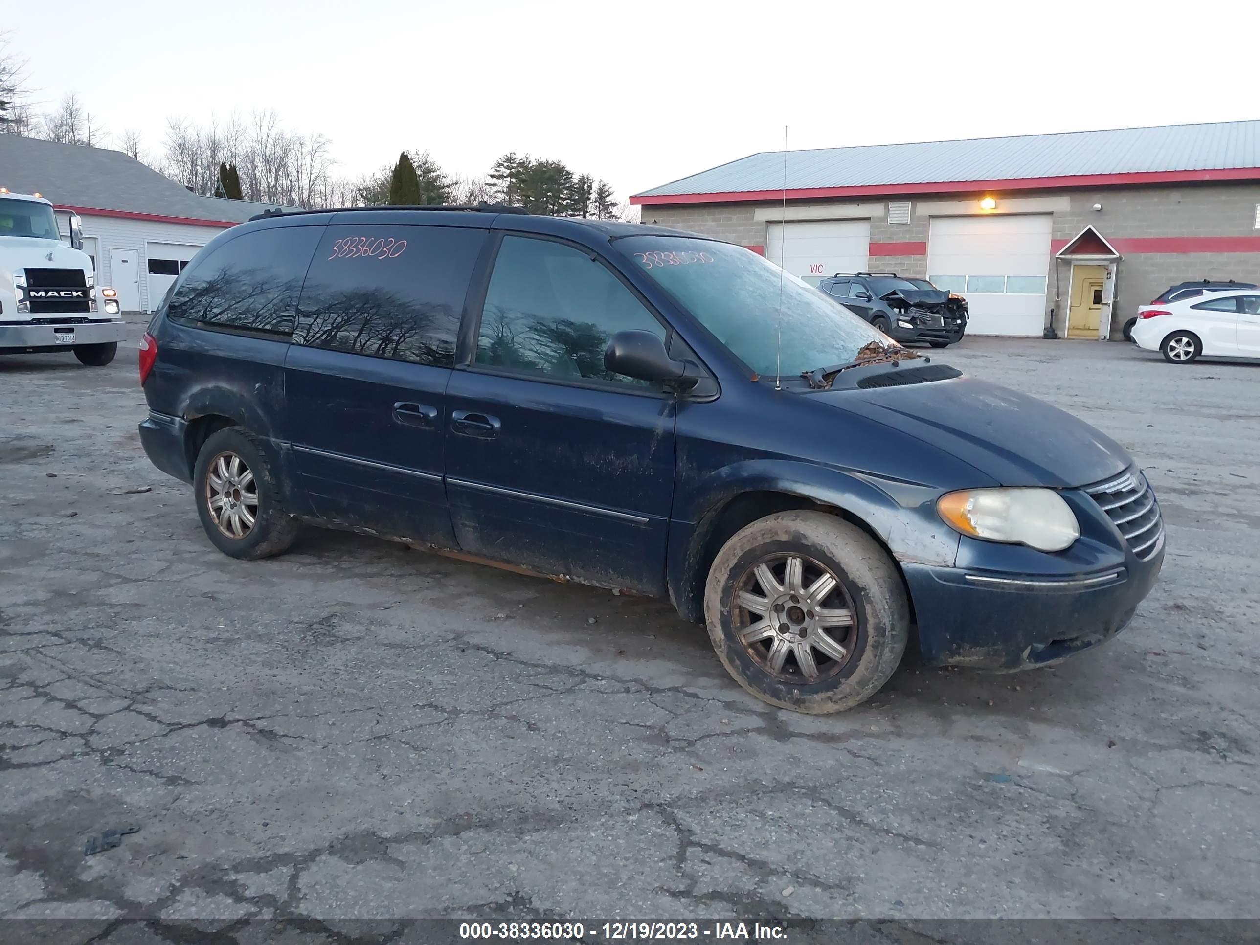 chrysler town & country 2005 2c4gp54lx5r185389