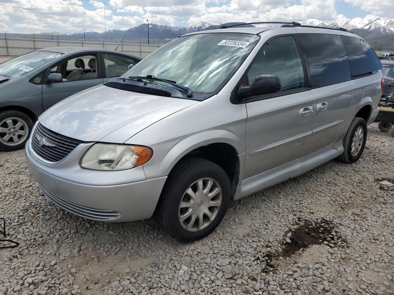 chrysler town & country 2003 2c4gp74l63r212595