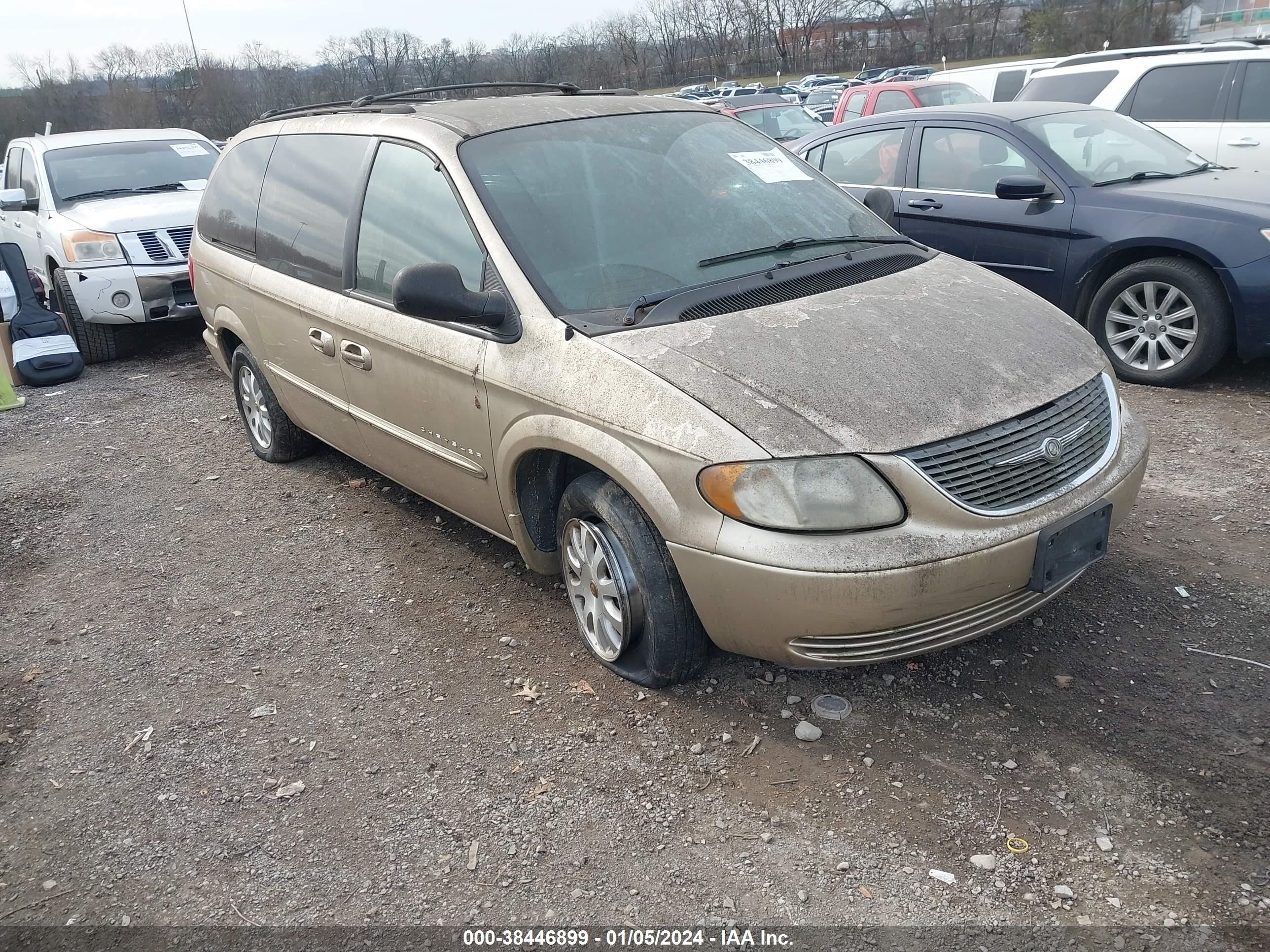 chrysler town & country 2001 2c4gt44l41r358582