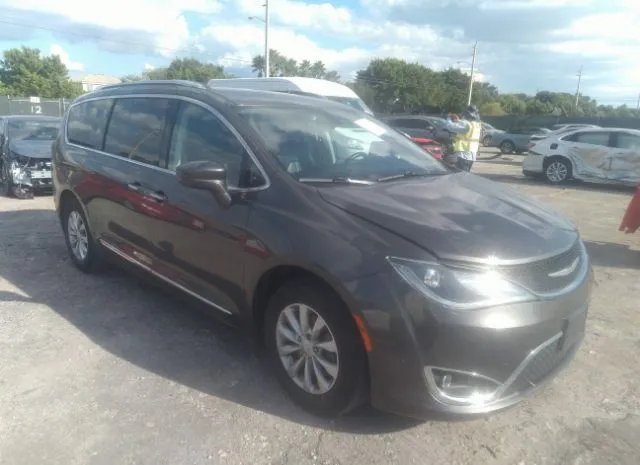 chrysler pacifica 2018 2c4rc1bg0jr104199