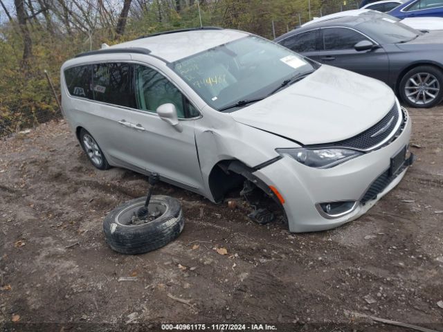 chrysler pacifica 2017 2c4rc1bg1hr744884