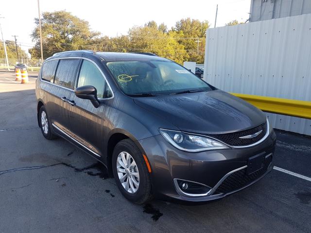 chrysler pacifica t 2018 2c4rc1bg1jr150074