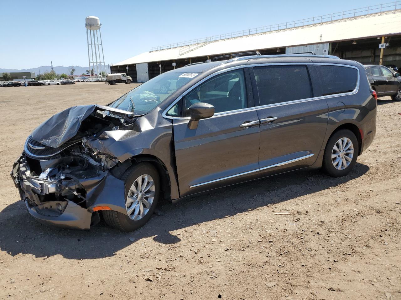 chrysler pacifica 2018 2c4rc1bg1jr214209