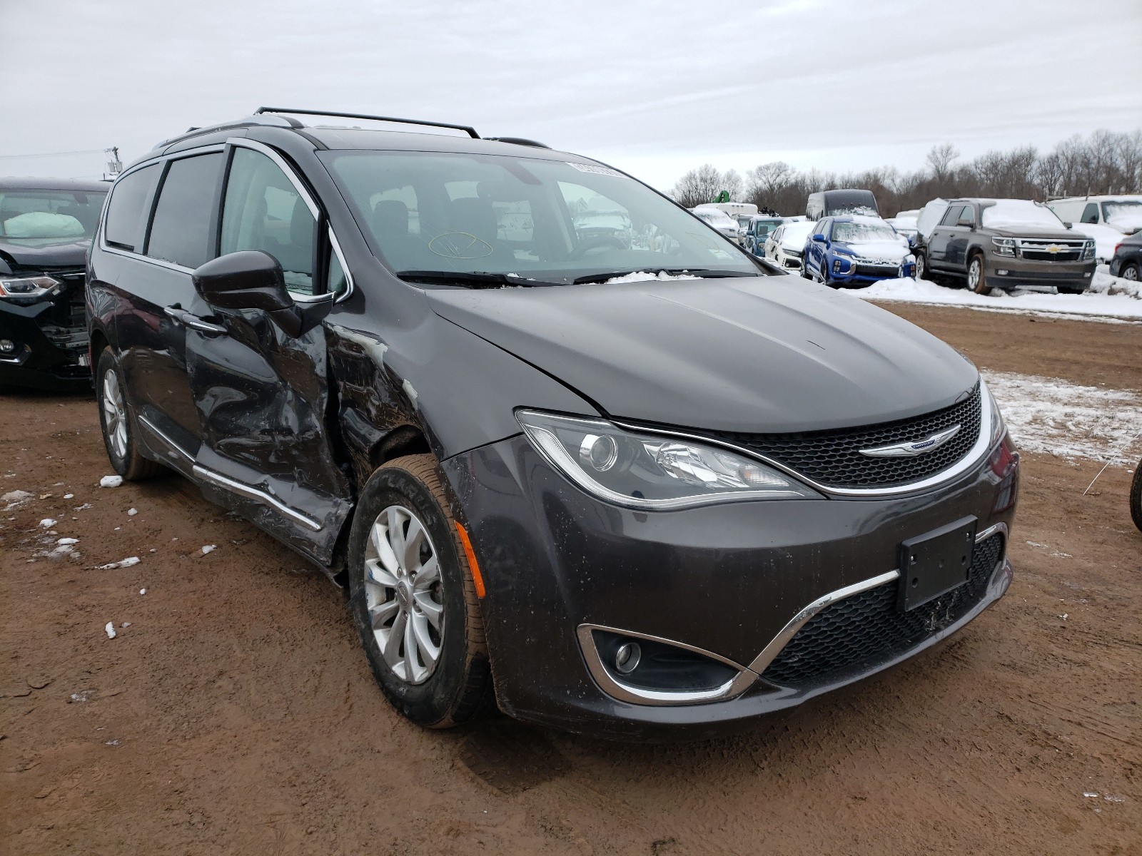 chrysler pacifica t 2019 2c4rc1bg1kr680899