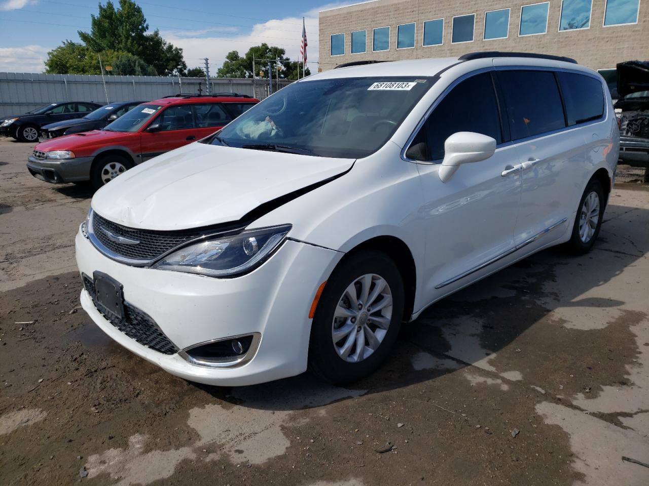 chrysler pacifica 2017 2c4rc1bg2hr591030