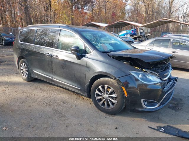 chrysler pacifica 2017 2c4rc1bg2hr745414