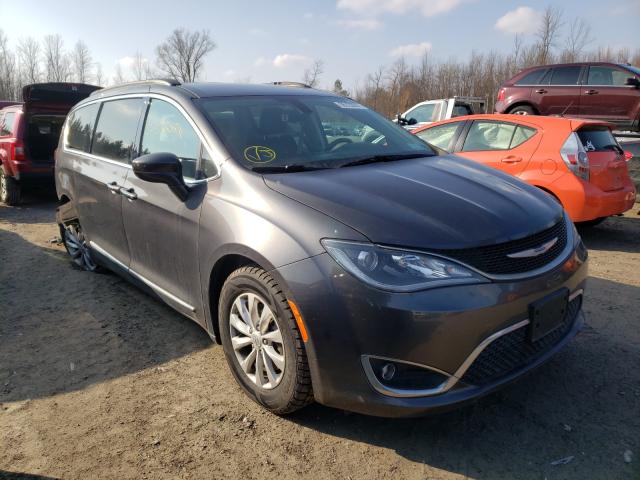 chrysler pacifica t 2017 2c4rc1bg2hr747163