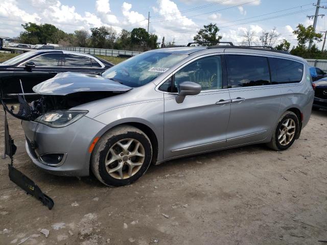 chrysler pacifica t 2017 2c4rc1bg2hr748118