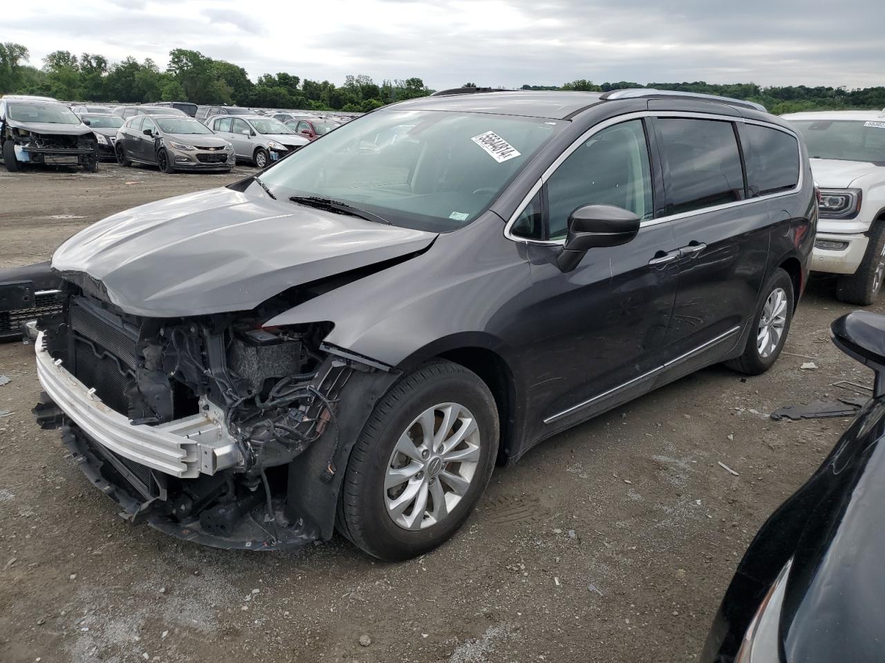 chrysler pacifica 2018 2c4rc1bg2jr122784