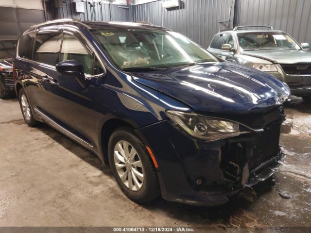 chrysler pacifica 2018 2c4rc1bg2jr217894