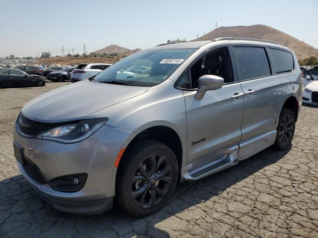 chrysler pacifica t 2020 2c4rc1bg2lr232351