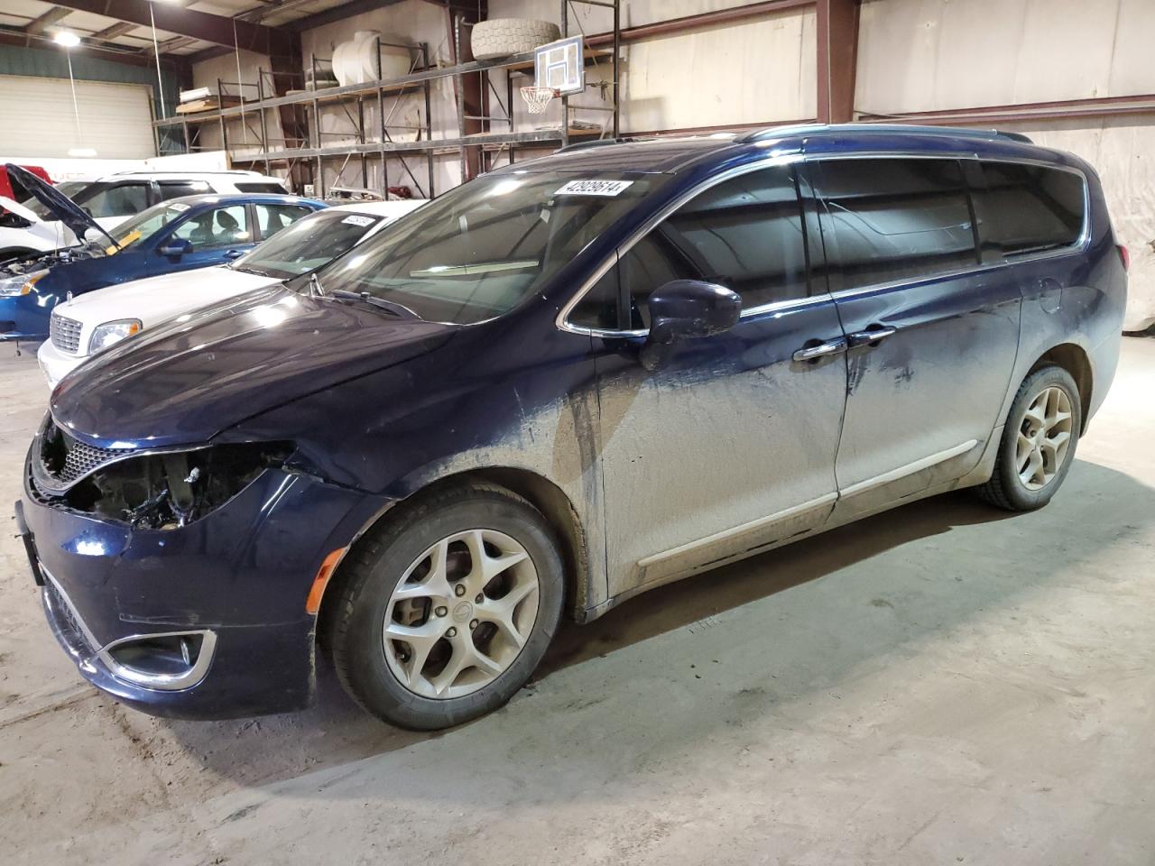 chrysler pacifica 2017 2c4rc1bg3hr541754