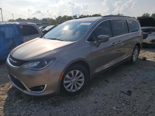 chrysler pacifica t 2017 2c4rc1bg3hr569389