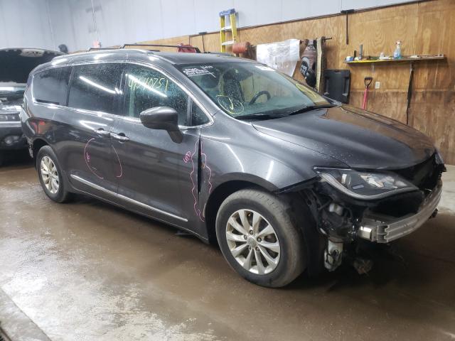 chrysler pacifica t 2017 2c4rc1bg3hr594034