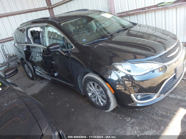 chrysler pacifica 2017 2c4rc1bg3hr598794