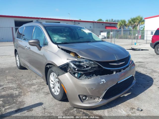 chrysler pacifica 2017 2c4rc1bg3hr695249