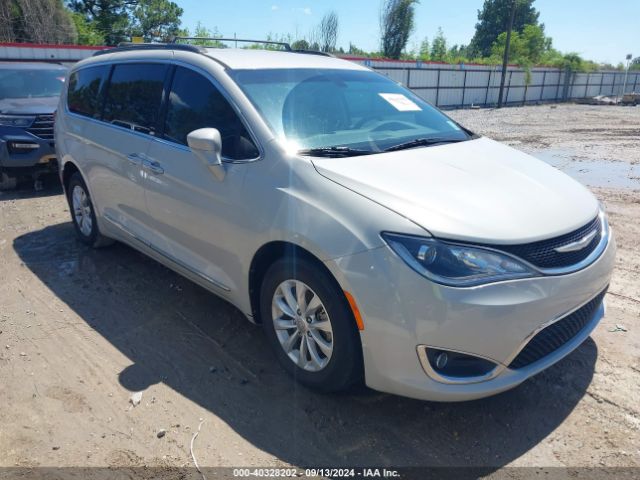 chrysler pacifica 2017 2c4rc1bg3hr720411