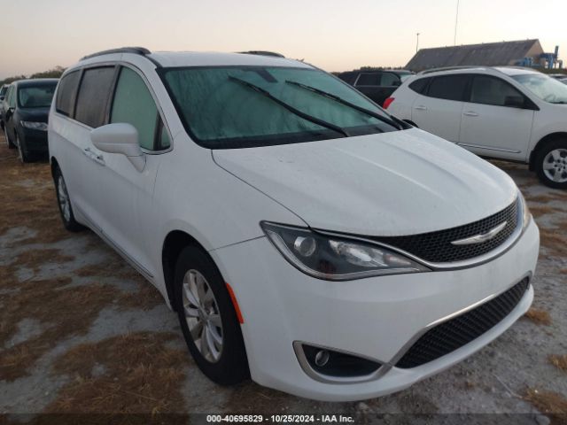 chrysler pacifica 2017 2c4rc1bg3hr840242