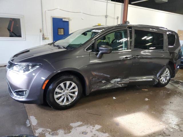 chrysler pacifica t 2018 2c4rc1bg3jr119599