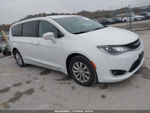 chrysler pacifica 2017 2c4rc1bg4hr613691