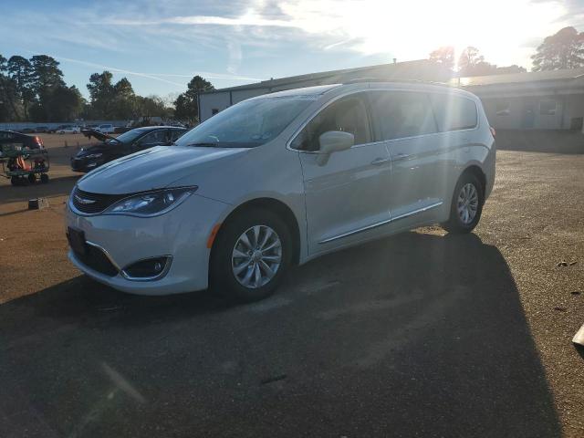 chrysler pacifica t 2017 2c4rc1bg4hr688505